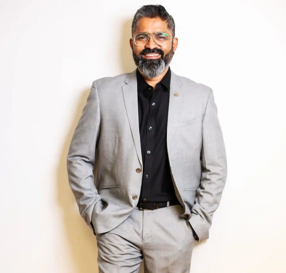 Vikram Kharvi at BloomingdalePR